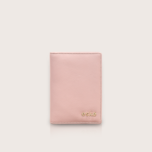 Caigo, the passport case