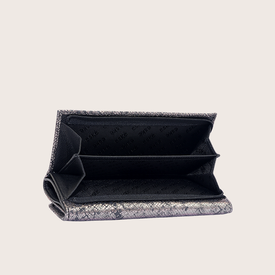 Lucie, the tri-fold wallet